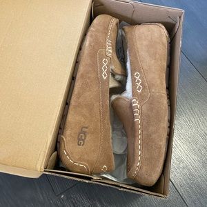 UGG Ansley slippers size 7